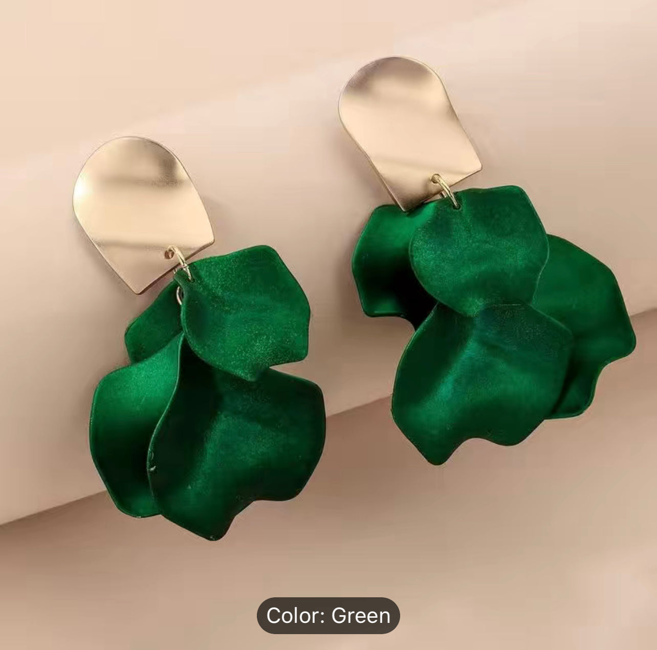Petal drop stud earrings - Green