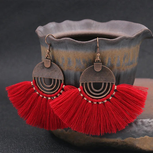 Boho fan tassel earrings - Red