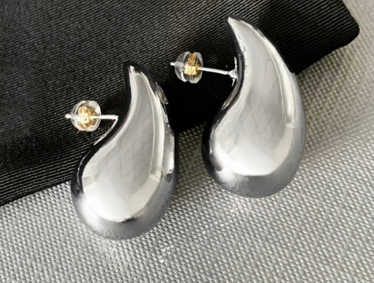 Medium Teardrop - Silver tone